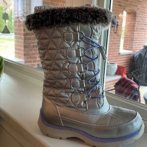 Girls’ Lands End snow boots size US 1.
